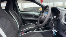 Toyota Aygo X 1.0 VVT-i Edge 5dr Petrol Hatchback